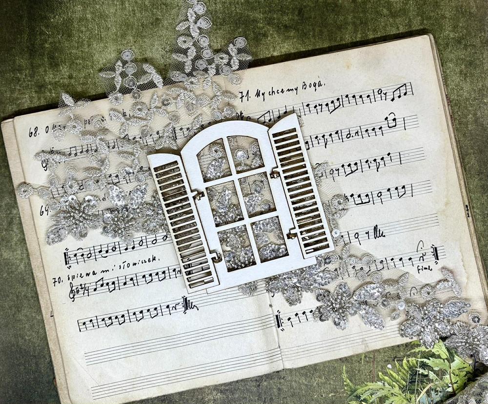 Chipboard Big Window, In Silence 12x13cm Chipboard Big Window, In Silence 12x13cm