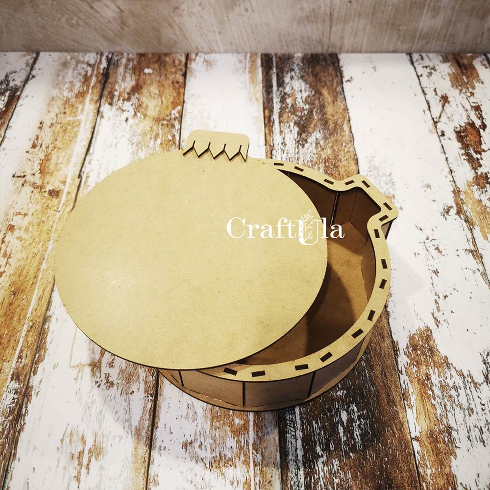 HDF Christmas bauble 371 (height around 20 cm, width 22cm)