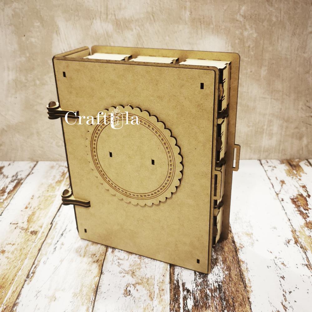 HDF Book 390 – Advent Calendar (26x23x10; single box 4,5x4,5x3; )